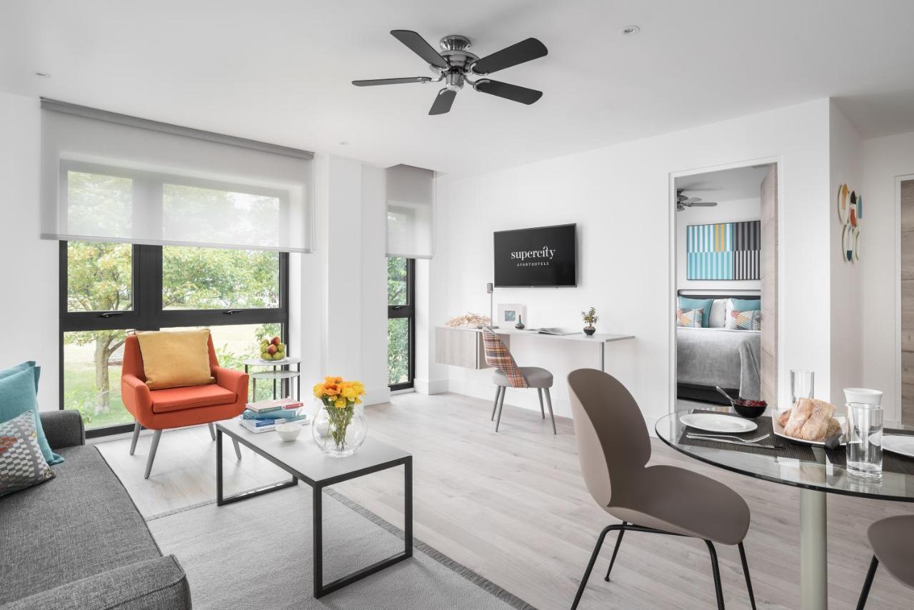 Q Square By Supercity Aparthotels Brighton Екстер'єр фото