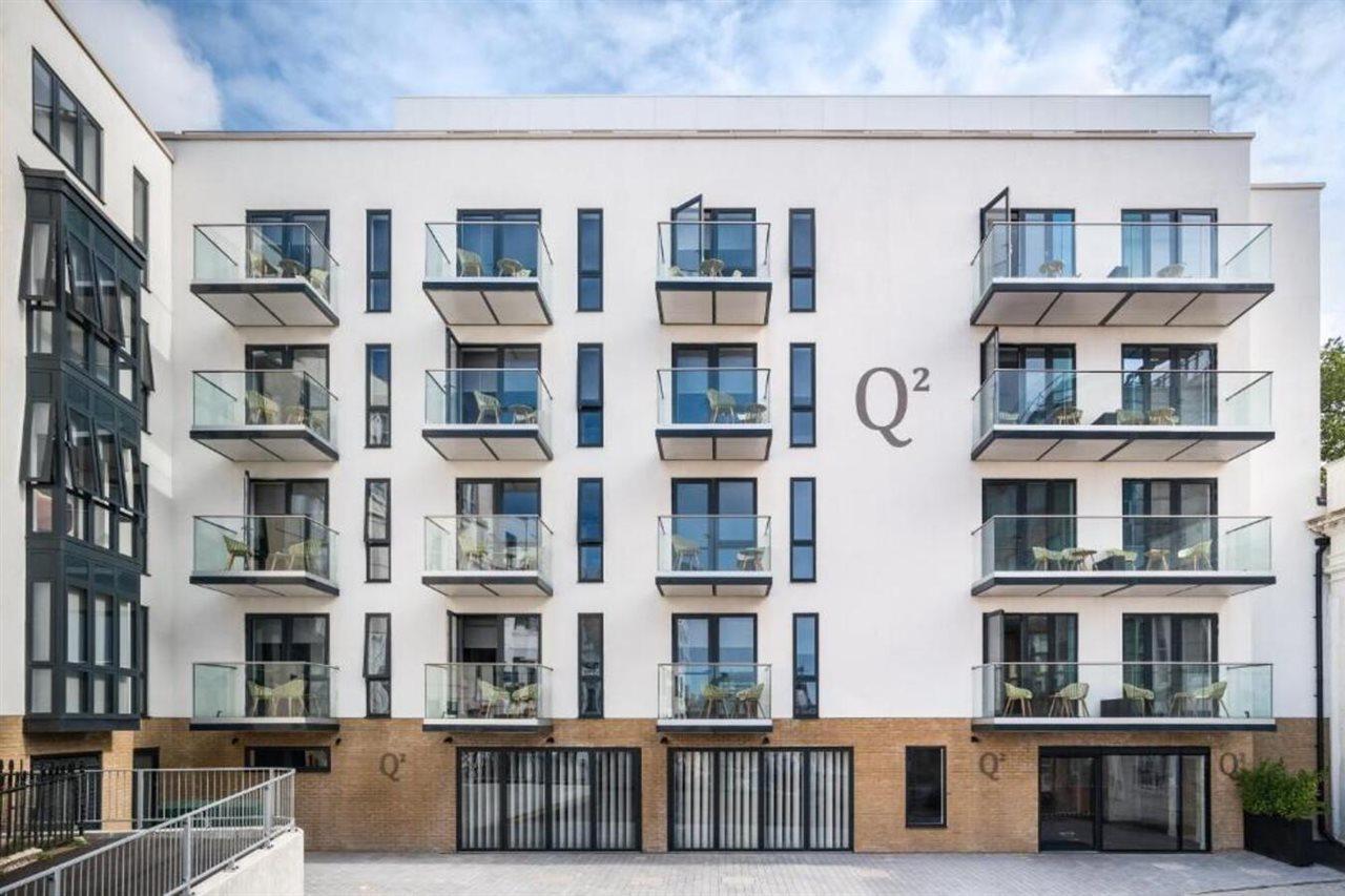 Q Square By Supercity Aparthotels Brighton Екстер'єр фото