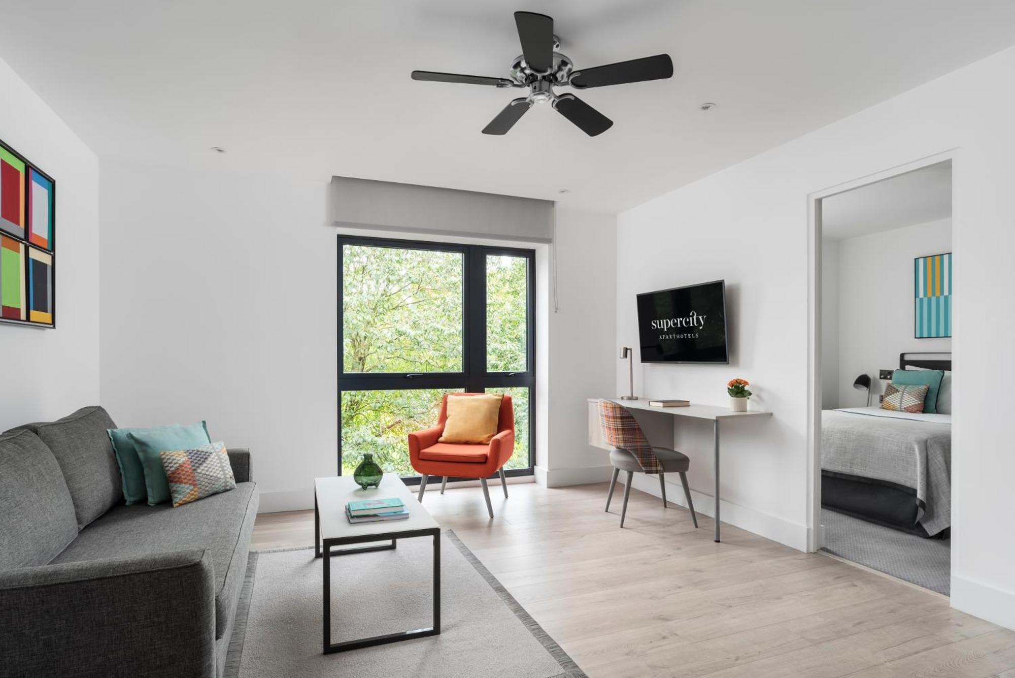 Q Square By Supercity Aparthotels Brighton Екстер'єр фото