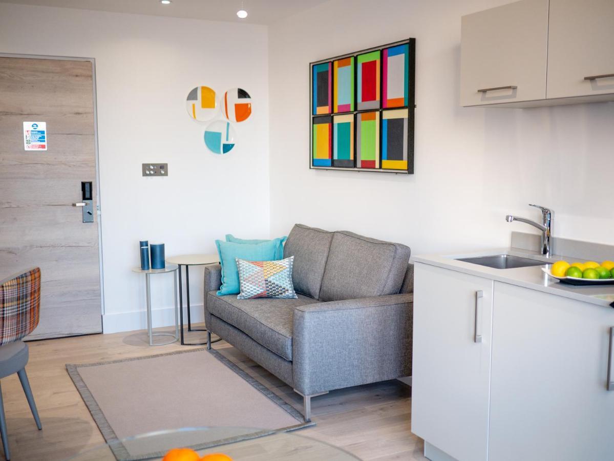 Q Square By Supercity Aparthotels Brighton Екстер'єр фото