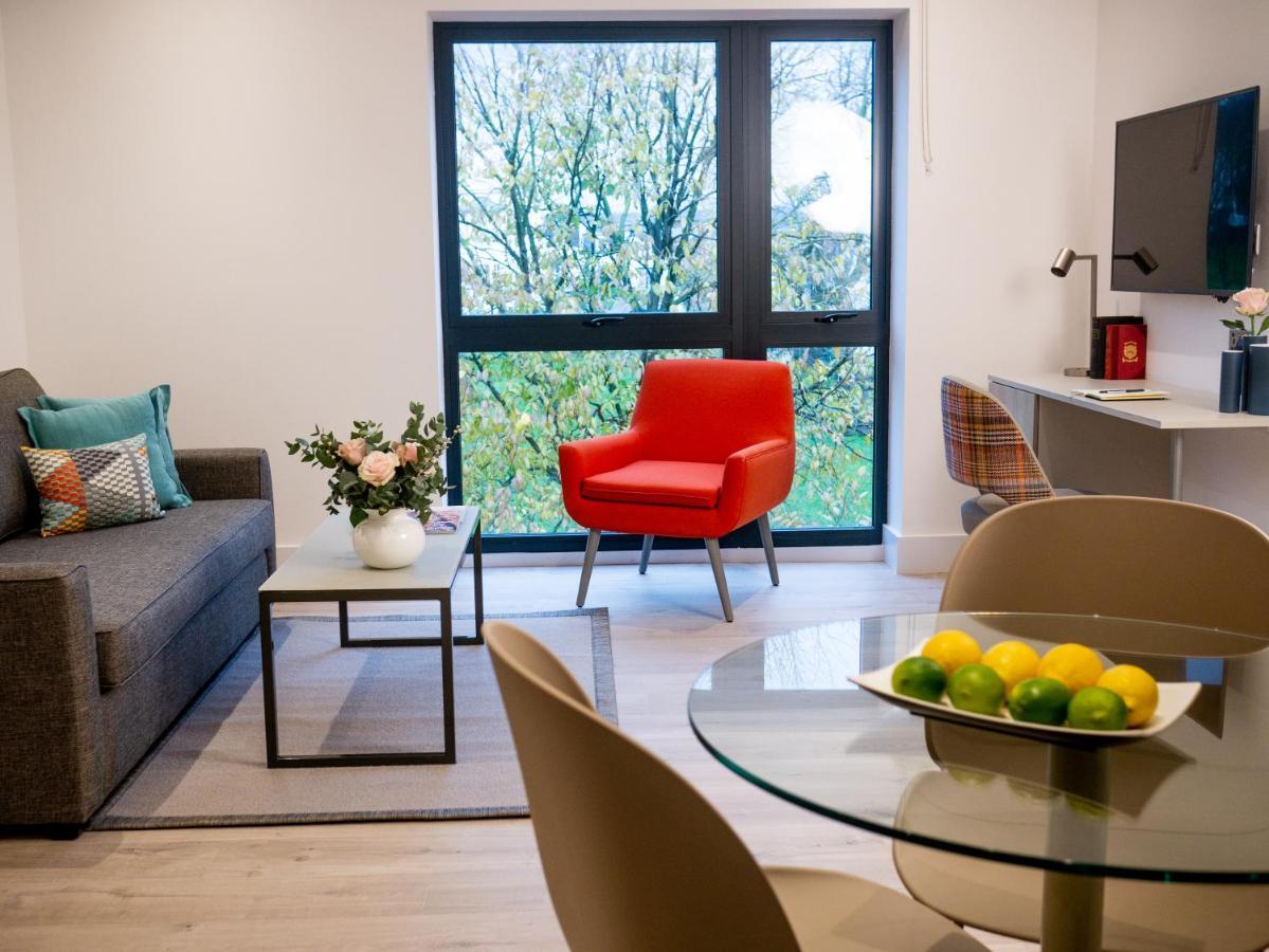 Q Square By Supercity Aparthotels Brighton Екстер'єр фото