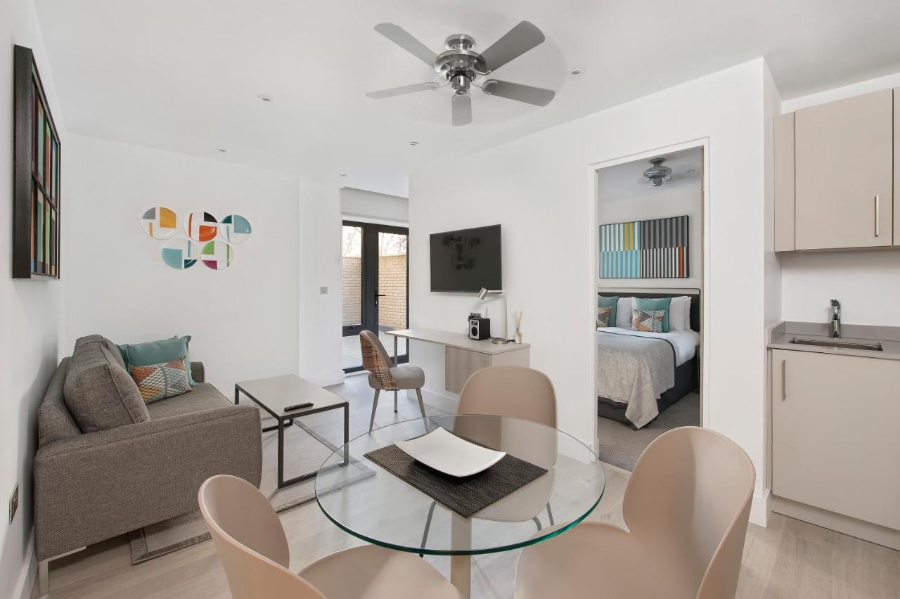 Q Square By Supercity Aparthotels Brighton Екстер'єр фото