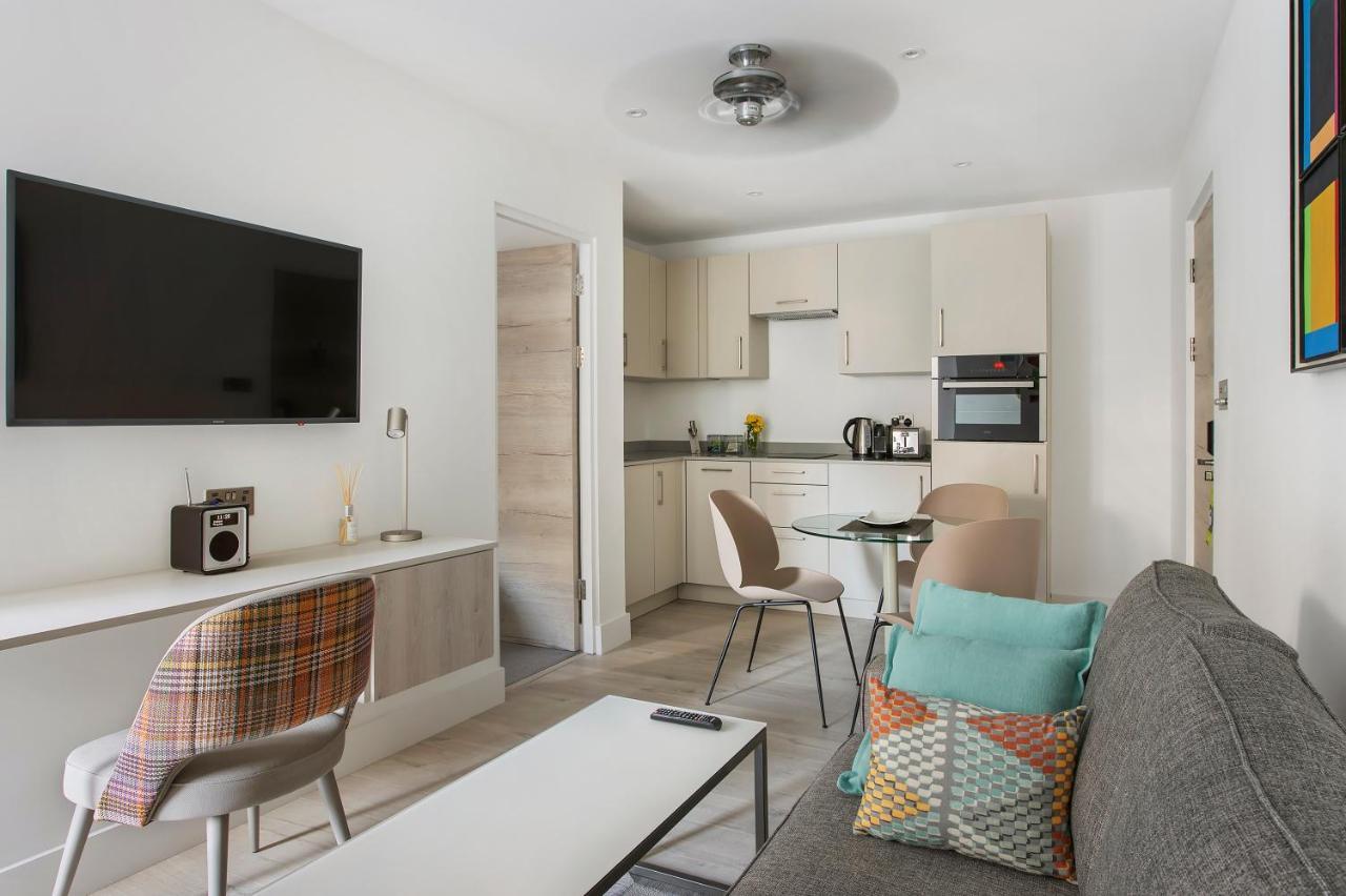 Q Square By Supercity Aparthotels Brighton Екстер'єр фото